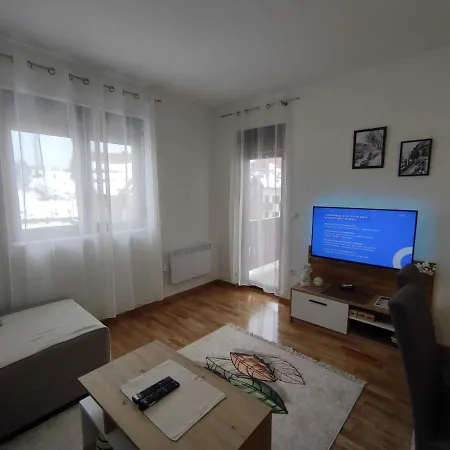 Stefa アパート *